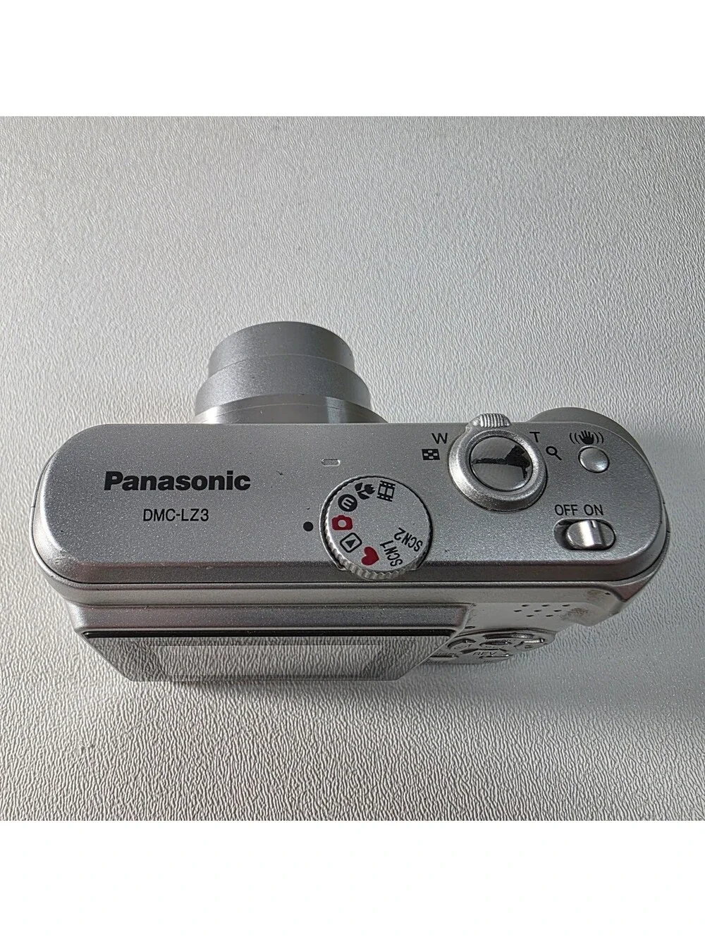Panasonic LUMIX DMC-LZ3 5MP Digital Camera with 6x Optical Zoom (Silver) W/Card